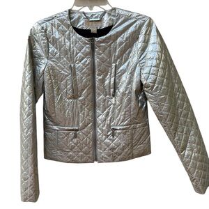 Michael Kors NWTS Silver Quilted/Puffy Women's Jacket Size Small front Zipper